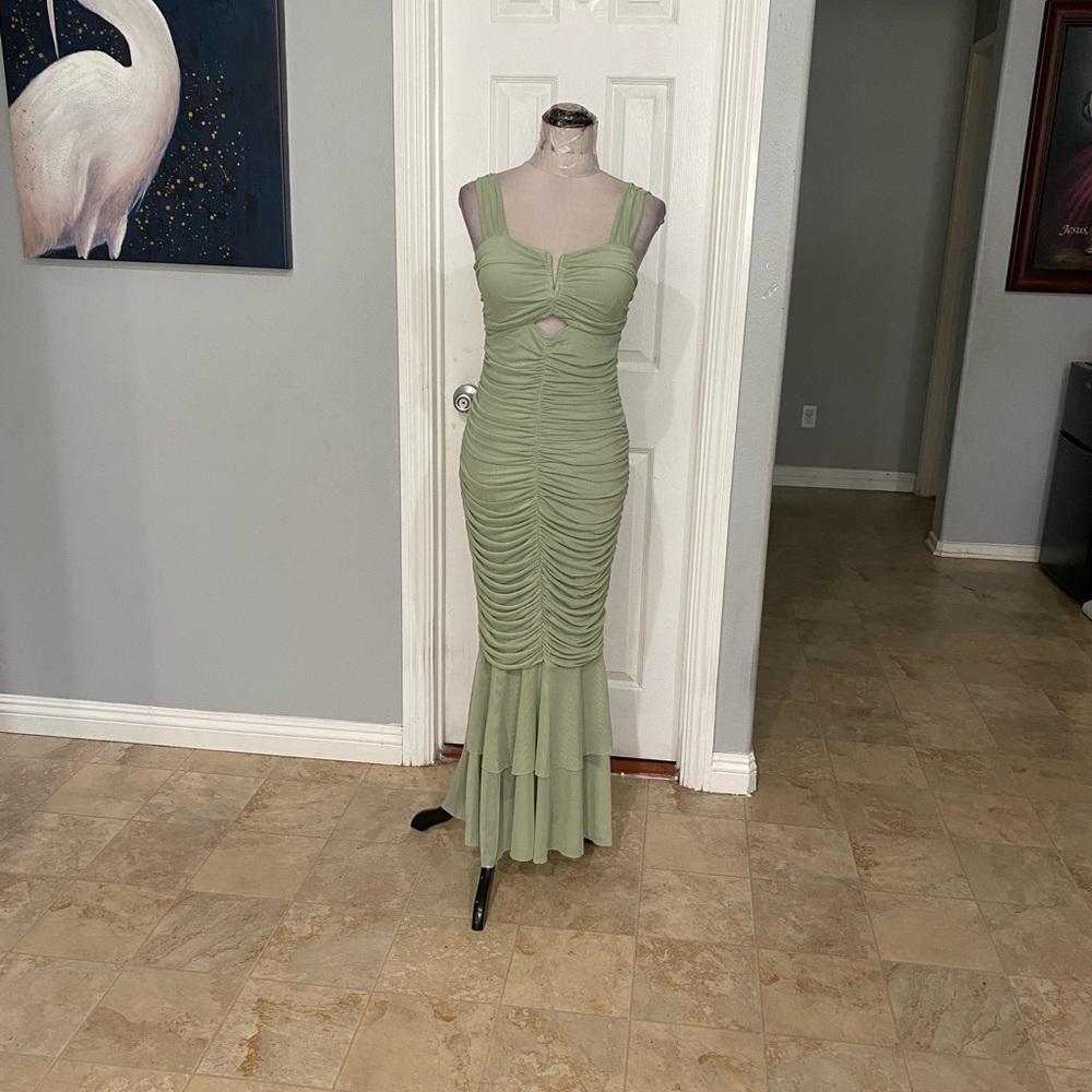 Chic Mint Ruched Maxi Dress - Picture 3 of 9